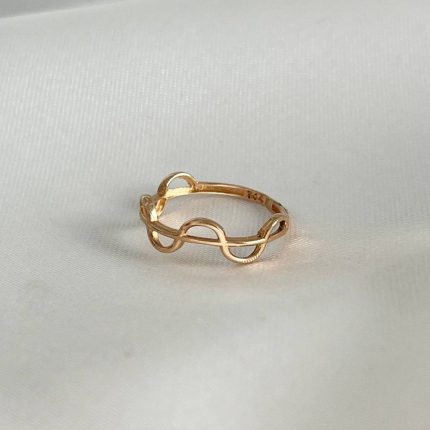 انگشتر طلا زنانه 18 عیار طرح نوسان ظریف